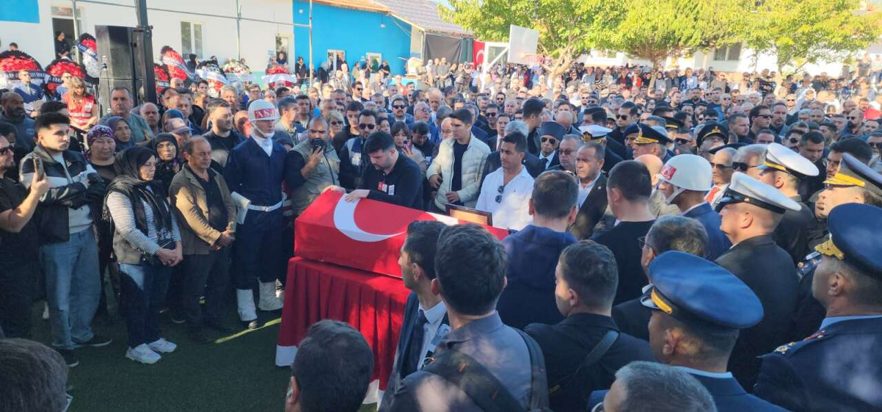 Fotoğrafını Babası Taşıdı: Milas Şehidini Gözyaşlarıyla Uğurladı 27